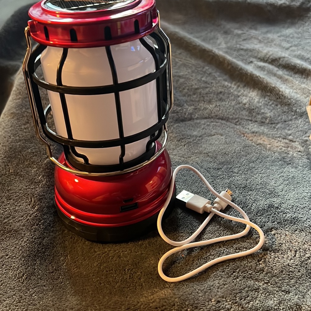 NEW multifunctional camping lamp.